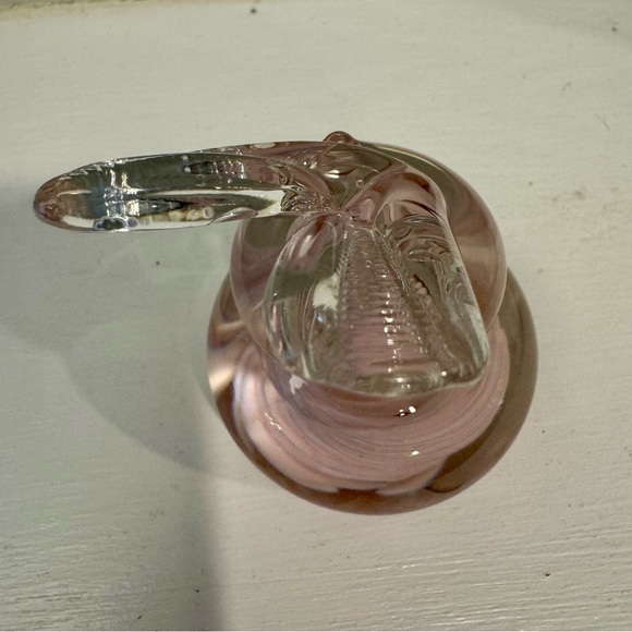 Handblown one of a kind glass bunny rabbit with pale pink swirl glass design - Picture 2 of 10